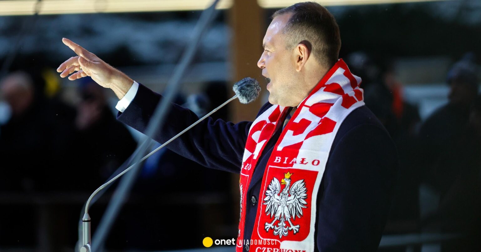 Karol Nawrocki on the fans’ pilgrimage. He warmly welcomed the leader of the hooligan gang Karol Nawrocki on the fans' pilgrimage. He warmly welcomed the leader of the hooligan gang