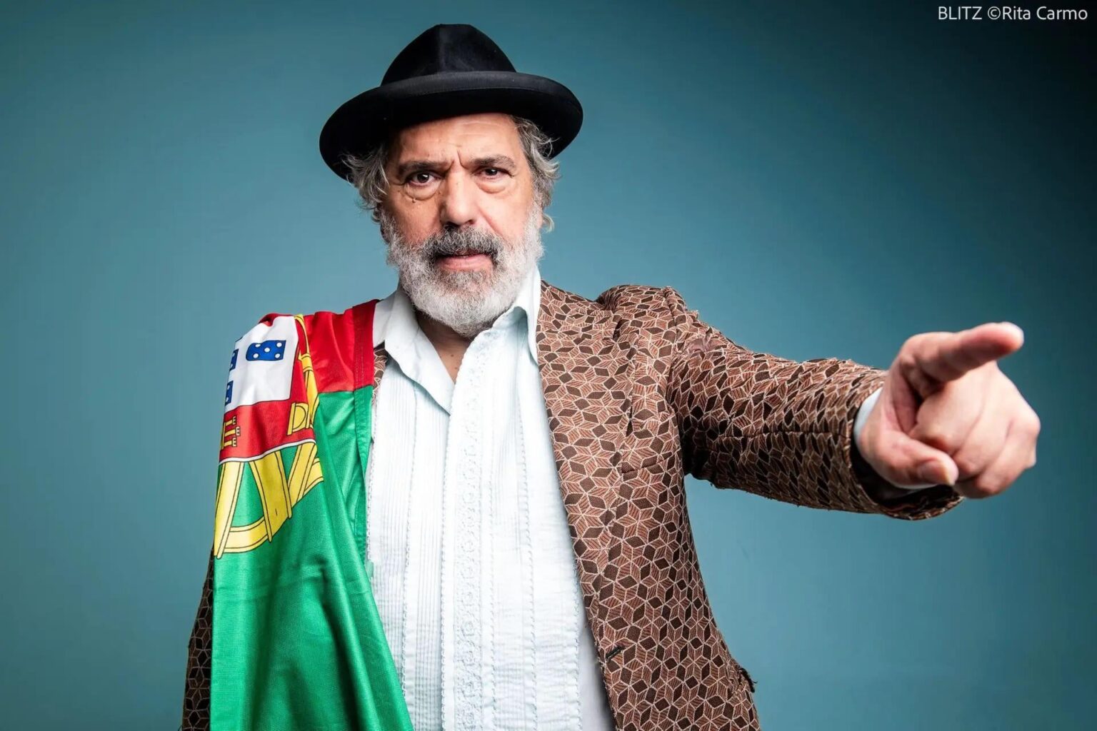 The polls point to just 1% for the only candidate outside the system, the candidate without financial interests, the candidate who is an ordinary Portuguese. Your presidential status will say a lot about the state of the country and the mentality of the Portuguese. Do you agree? The polls point to just 1% for the only candidate outside the system, the candidate without financial interests, the candidate who is an ordinary Portuguese. Your presidential status will say a lot about the state of the country and the mentality of the Portuguese. Do you agree?