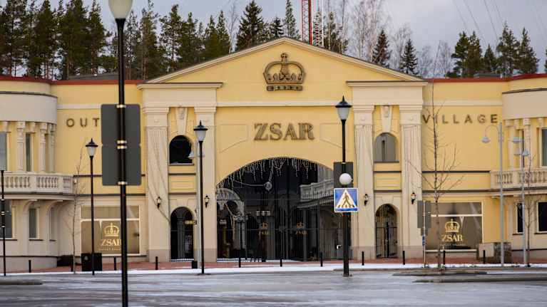 The Zsar shopping center in Vaalimaa, Virolahti, is closed.