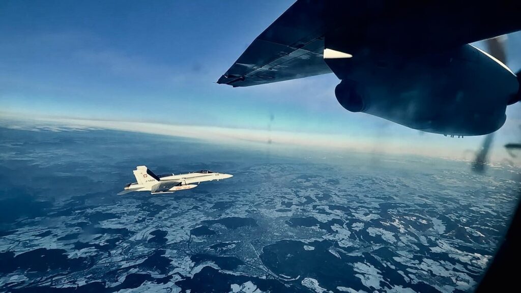 The Swiss Army contradicts Nicușor Dan on the topic of the planes that escorted the Spartan aircraft after leaving France