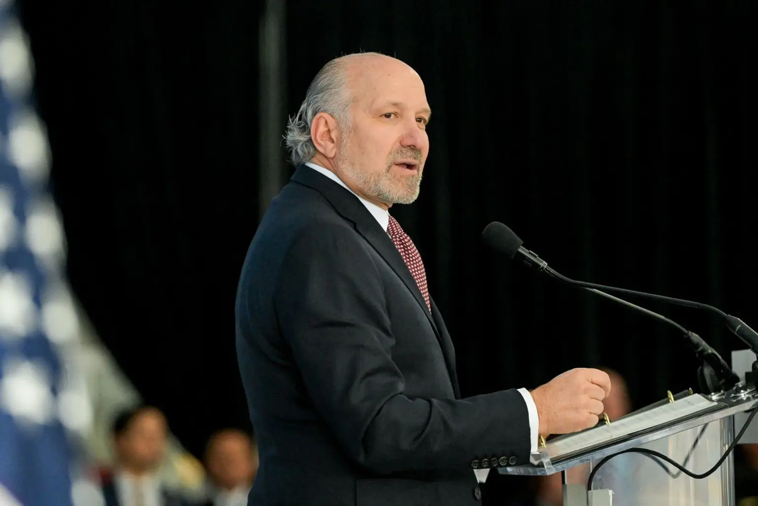 Lutnick warns some South Korean, Taiwanese firms may face 100% chip tariffs unless they invest in US Lutnick warns some South Korean, Taiwanese firms may face 100% chip tariffs unless they invest in US