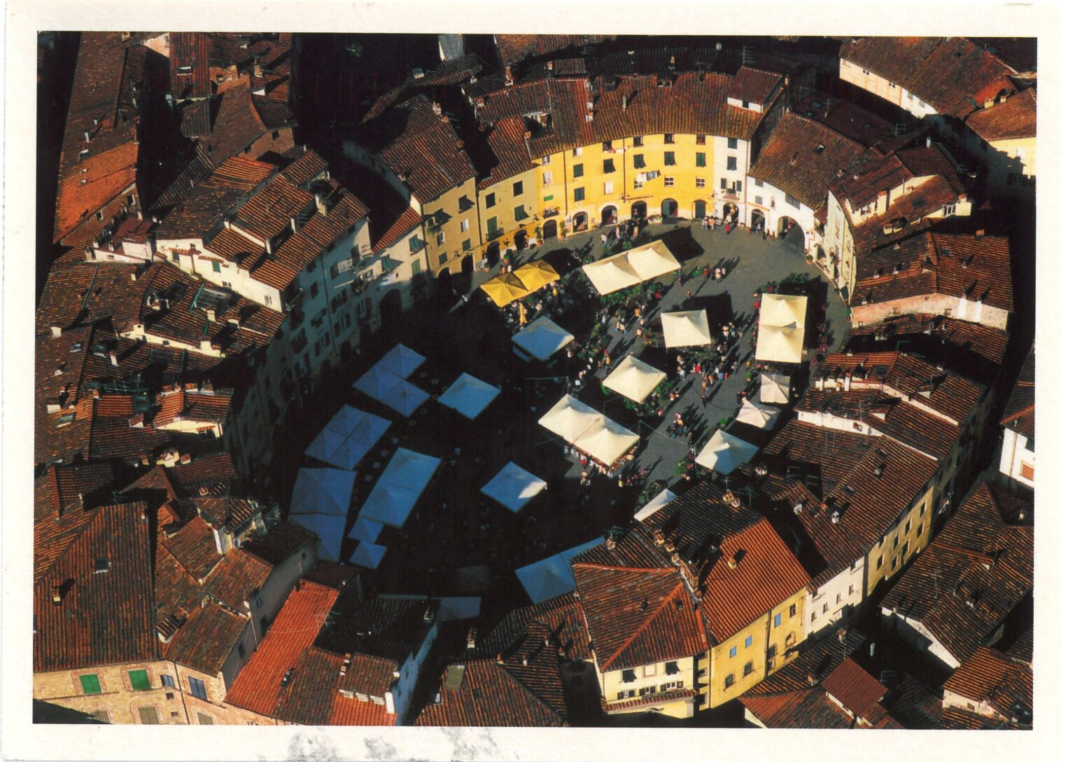 Italy on a postcard – Lucca (LU)