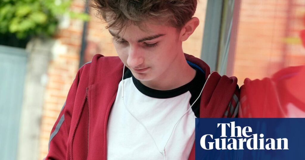 Ban social media for under-16s, top teaching union urges UK government | Social media Ban social media for under-16s, top teaching union urges UK government | Social media