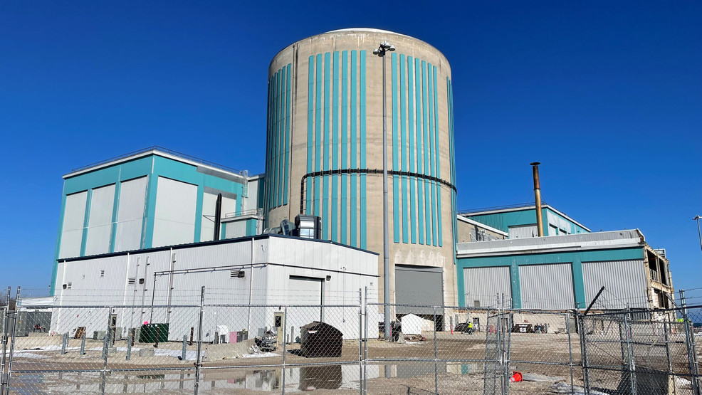 Decommissioning is underway at the Kewaunee nuclear power plant.  Crews are currently working through phase two which started at the beginning of the year and could take 15-18 months to complete. The containment building will come down as part of phase four. (WLUK)