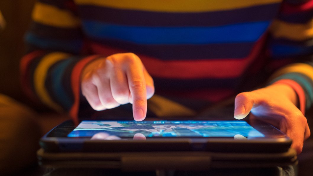 “No Whining”: Russian Official Tells Residents to Join War Amid Worsening Internet Crisis