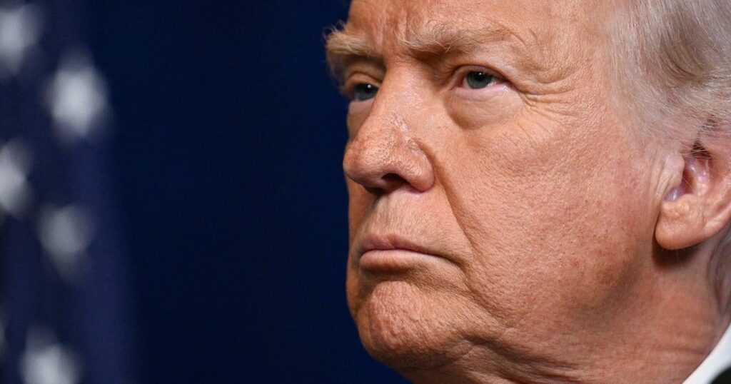 Top Doc Sounds Alarm as Trump Seems to Confirm Dementia Fears