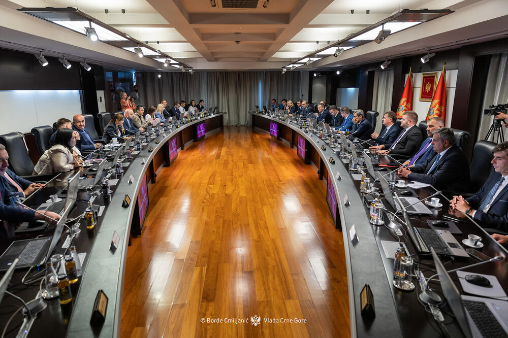 From one of the Government sessions, Photo: Đorđe Cmiljanić/Government of Montenegro
