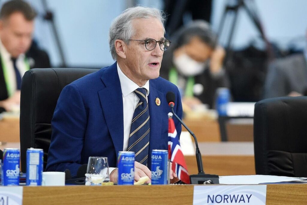 Threats have no place among allies, Norway's position is firm, Greenland is part of Denmark