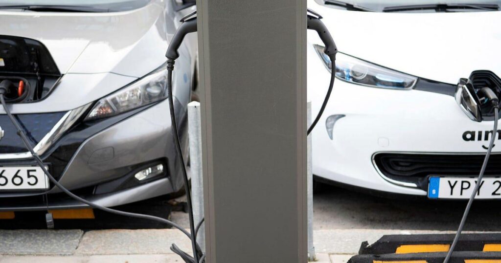 The opposition demands an end to the new penalties on electricity