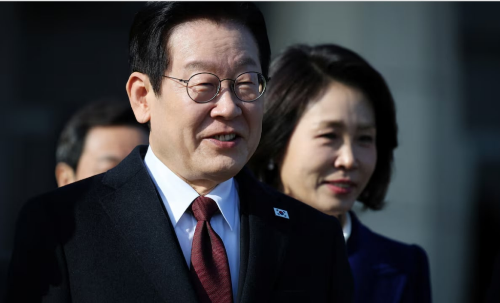 South Korea’s Lee Begins China State Visit as North Korea Launches Missiles South Korea’s Lee Begins China State Visit as North Korea Launches Missiles