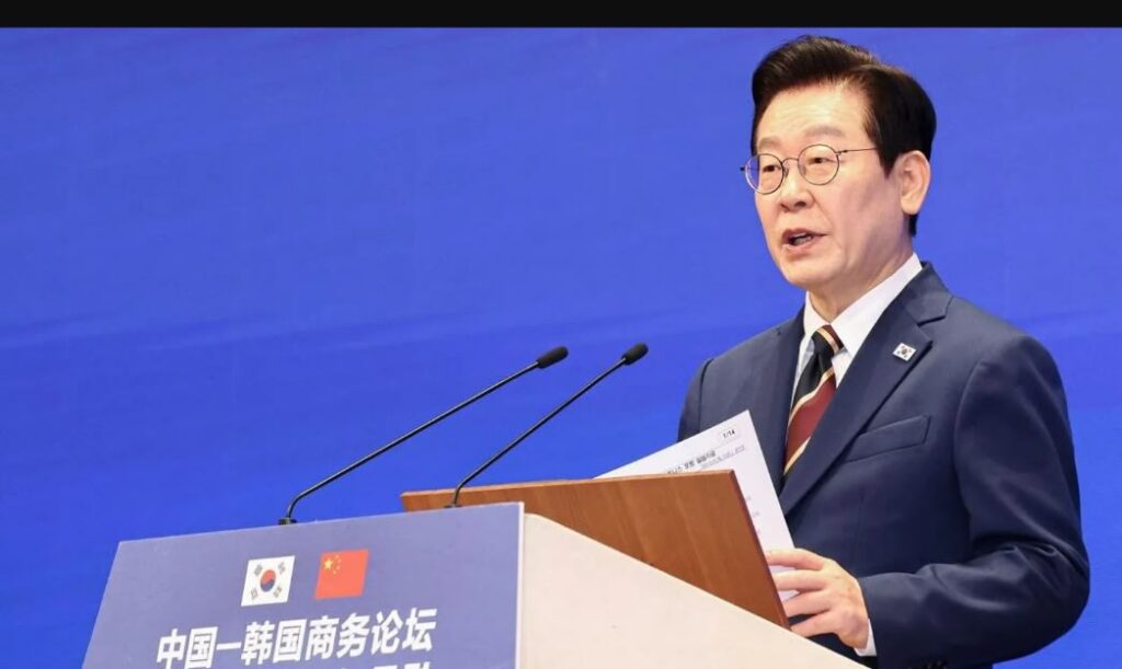 South Korea’s Lee Jae Myung Meets China’s Xi as He Seeks to Reset Ties