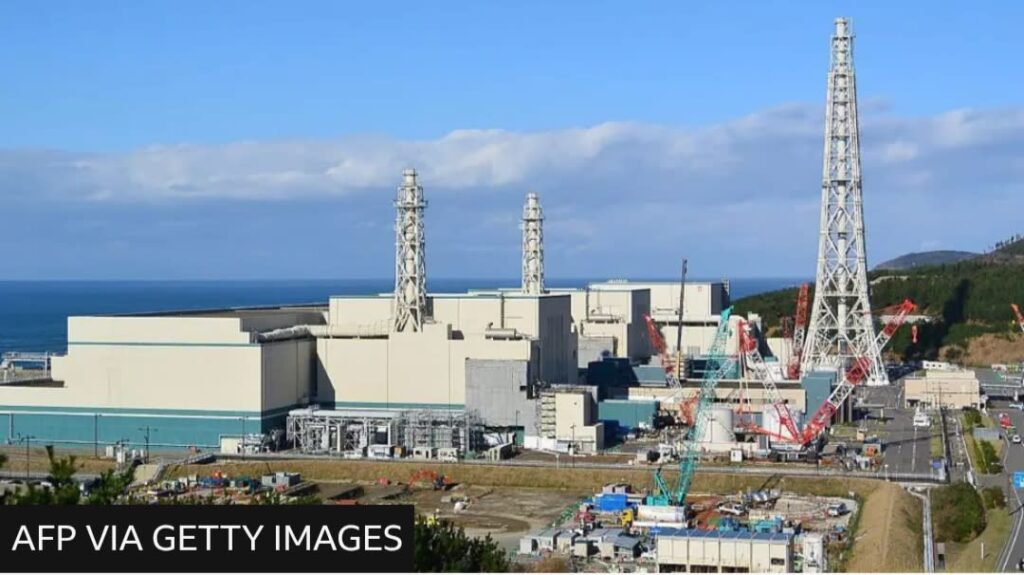 Japan Suspends World’s Largest Nuclear Plant Hours After Restart Japan Suspends World's Largest Nuclear Plant Hours After Restart