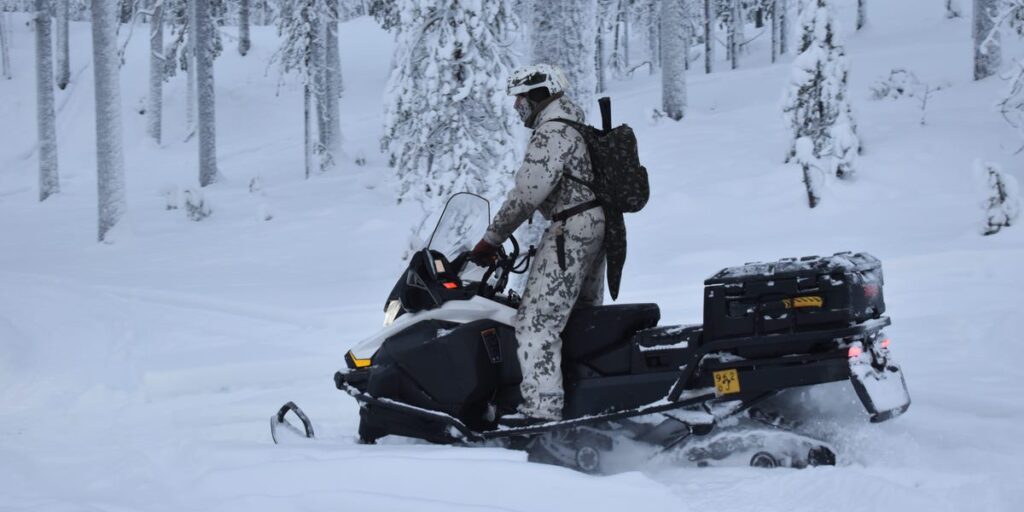 For Western Forces in Arctic, Cold Is One of Their Toughest Enemies For Western Forces in Arctic, Cold Is One of Their Toughest Enemies