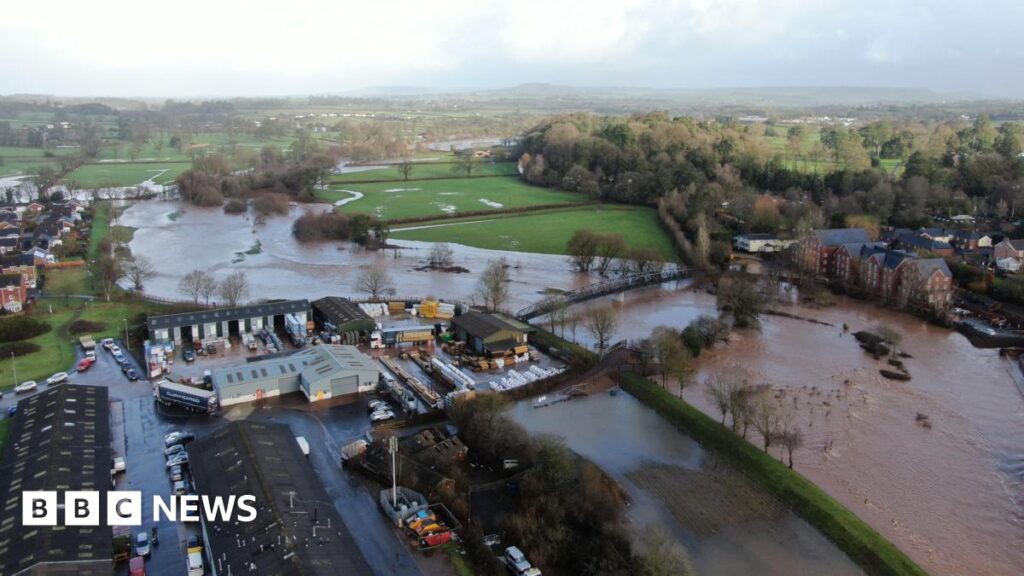 Devon and Cornwall school closures and rescues from flooding as Storm Chandra brings heavy rain and wind Devon and Cornwall school closures and rescues from flooding as Storm Chandra brings heavy rain and wind