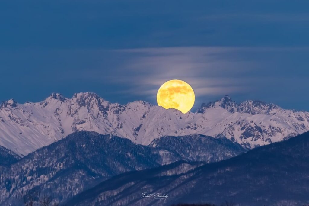 The Wolf Moon: January's Supermoon at Closest Distance to Earth Illuminates Telavi and Chkhorotsku, Georgia