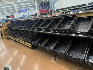 People in Malta made a big fuss last week cause Lidl had some shelves empty cause of the weather. This is Texas shelving on 2 inches of snow.