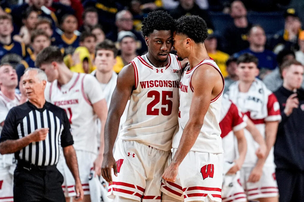 1/22 Big Ten Basketball Preview: Wisconsin at Penn State Download app from appStore