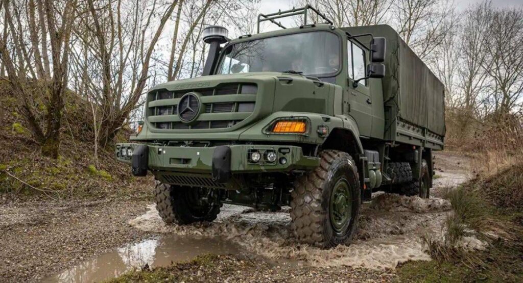 France Snubs Homegrown Renault Trucks, Orders 7,000 German Mercedes After Watching Ukraine Tests
