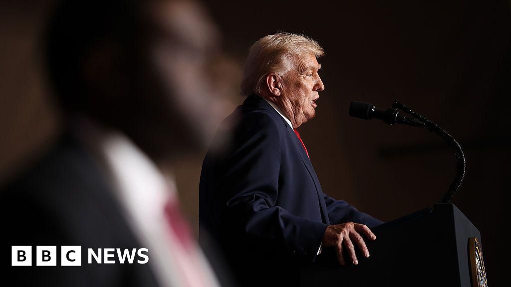 Trump says government will ‘de-escalate a little bit’ in Minnesota after Pretti shooting Trump says government will 'de-escalate a little bit' in Minnesota after Pretti shooting