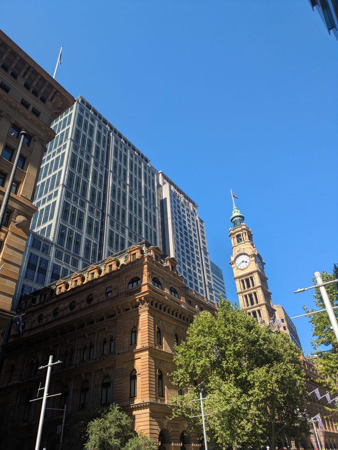 Clock at Martin Place is still wrong