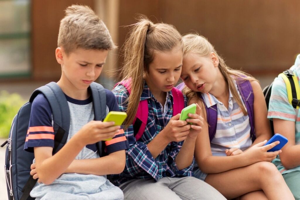 Finland bans social media for under-15s