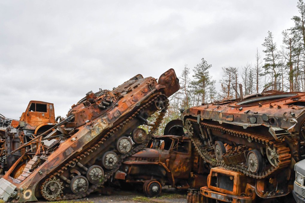 Destroyed Russian military equipment in an area at the recaptured town of Lyman. Photo: Getty Images. Destroyed Russian military equipment in an area at the recaptured town of Lyman. Photo: Getty Images.