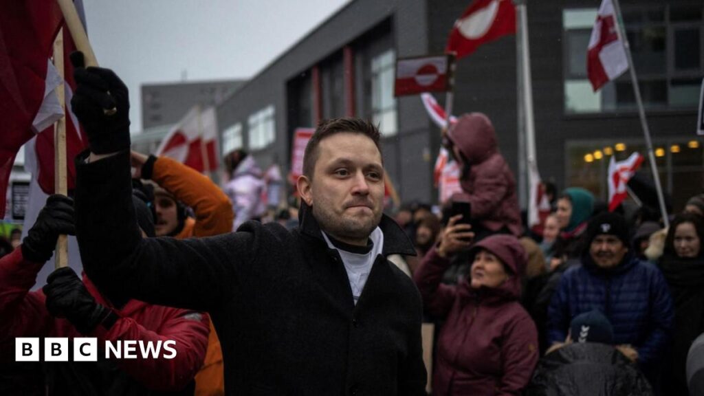 Trump’s tariff threat won’t pressure Greenland, its leader says, as Starmer plays down retaliation Starmer: Greenland Should Decide its Own Future