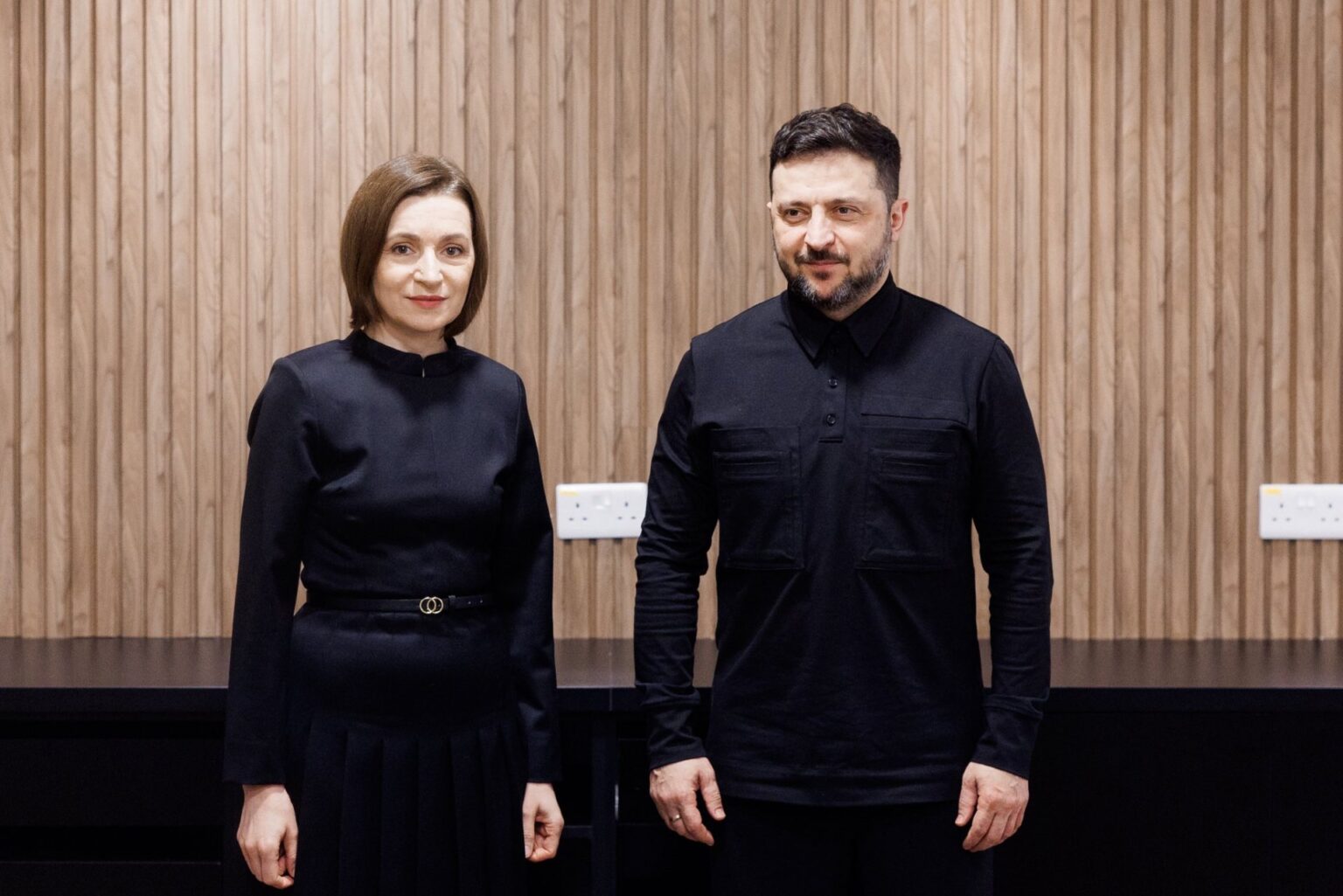 Moldovan president, in discussions with Ukrainian head of state, says Moldova stands with Ukraine, to continue to cooperate closely