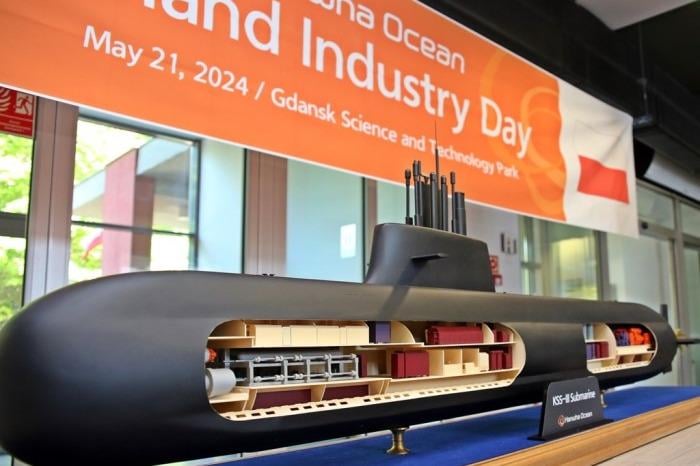 Korean govt, Hyundai Motor officials head to Canada for $41 bn submarine deal tied to auto investment