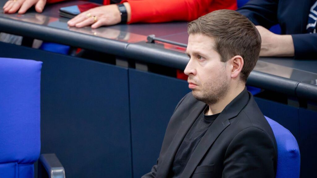 Kevin Kühnert finds a pension of 800 euros for four years in parliament "frankly scandalous"