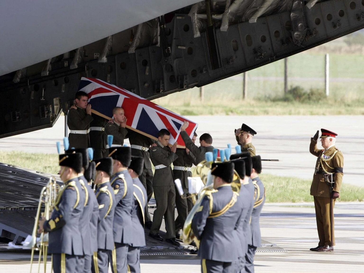 UK’s Starmer slams Trump over ‘insulting’ Afghanistan comments | Taliban News UK’s Starmer slams Trump over ‘insulting’ Afghanistan comments | Taliban News