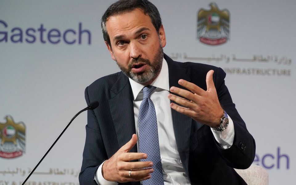 Turkey plans to sign 2000 MW solar power plant deal in Gulf in February, energy minister says