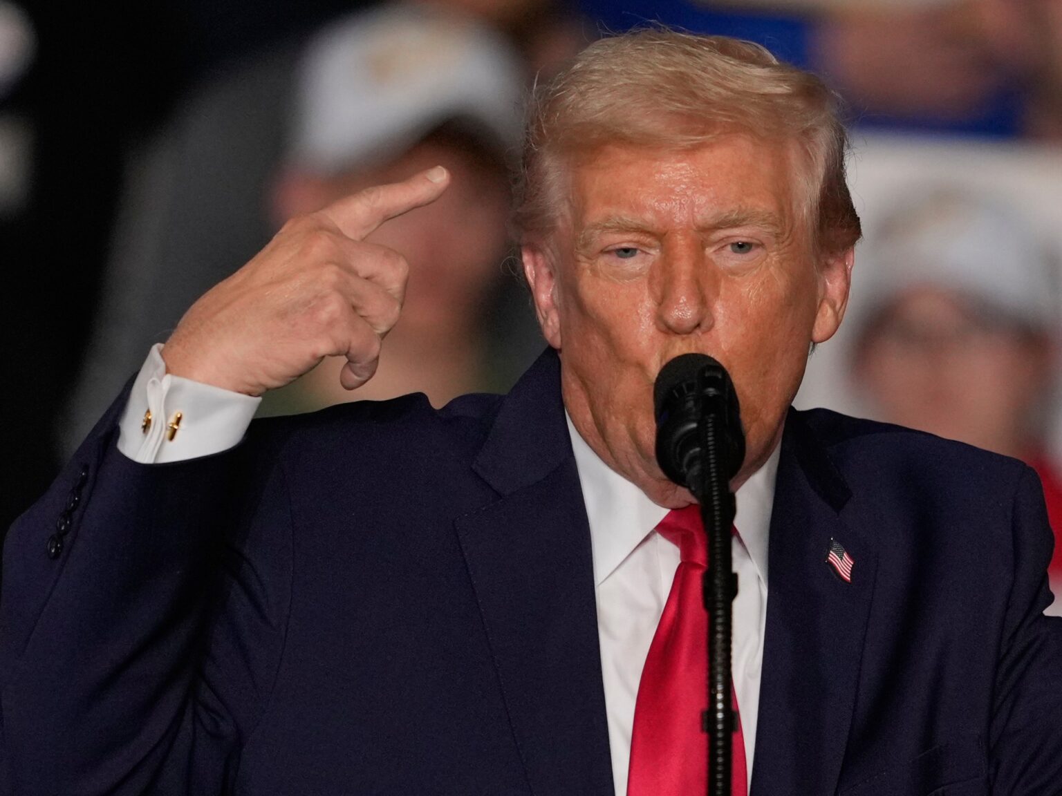 President talks up US economy amid outrage over Minnesota killings | Donald Trump News President talks up US economy amid outrage over Minnesota killings | Donald Trump News