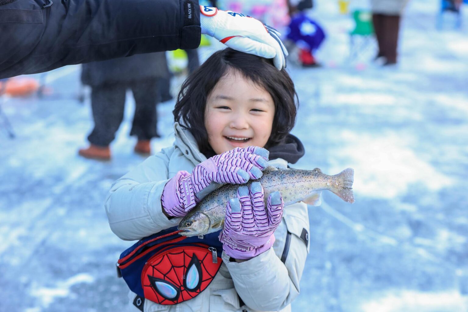 World-renowned ice fishing festival kicks off in Hwacheon - The Korea Times