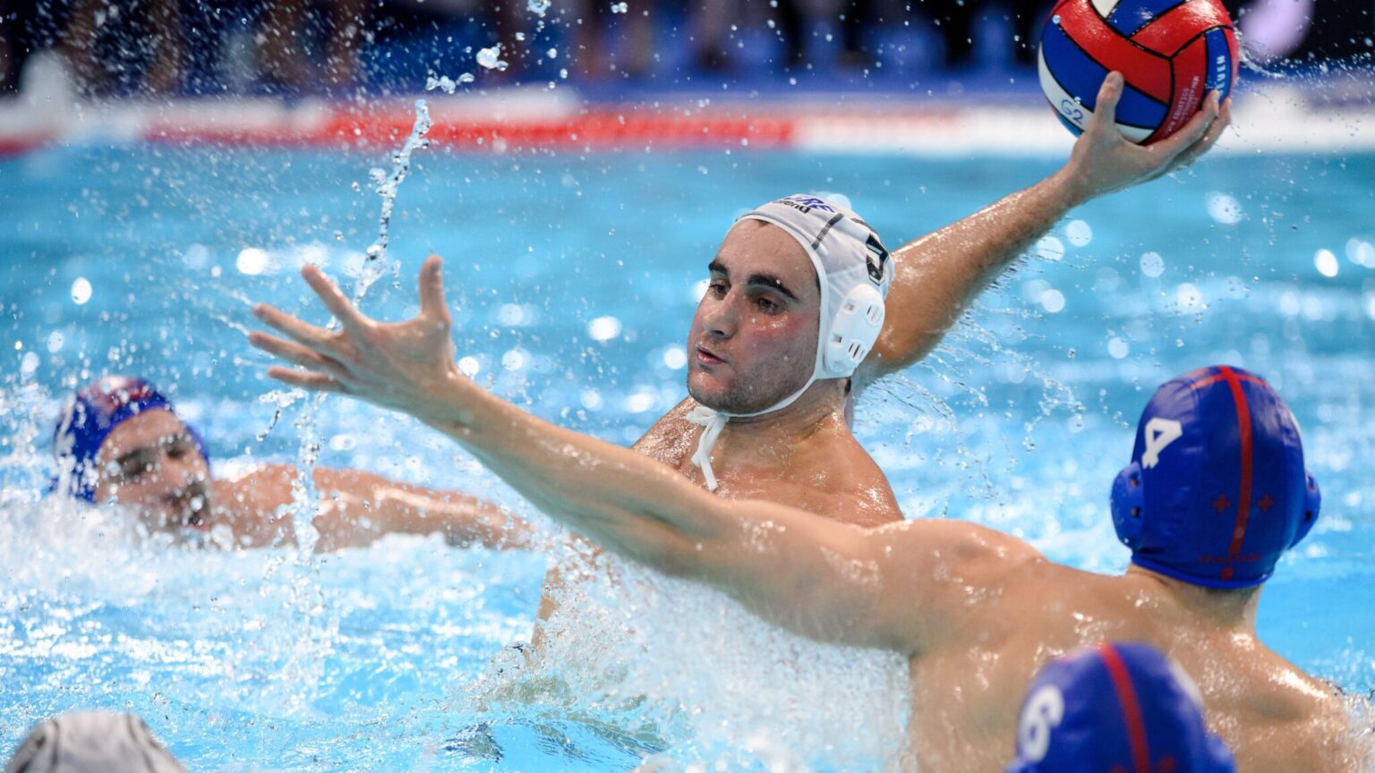 Greece sinks Georgia; all favorites win convincingly