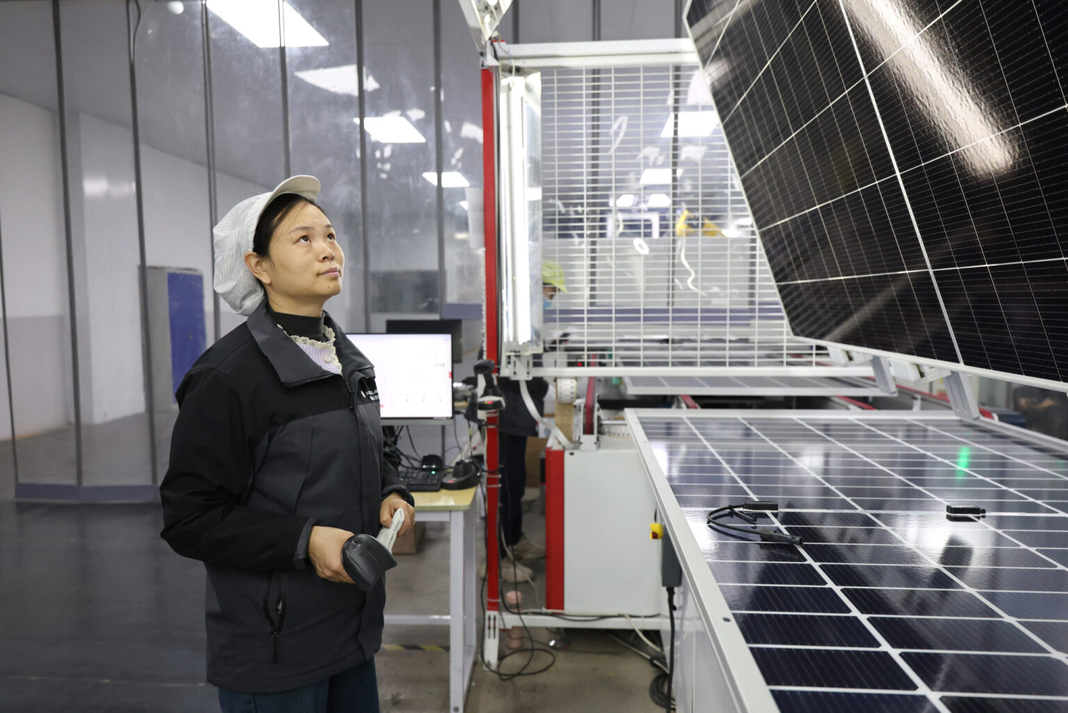 Renewables create fewer jobs globally as energy transition enters "new phase"