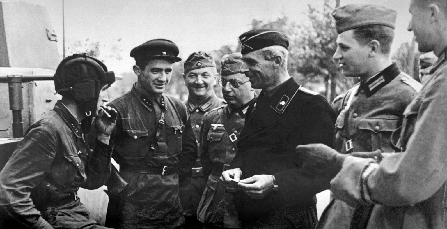 Poland hindered Soviet efforts to prevent WWII, claims head of Russian state archives Poland hindered Soviet efforts to prevent WWII, claims head of Russian state archives