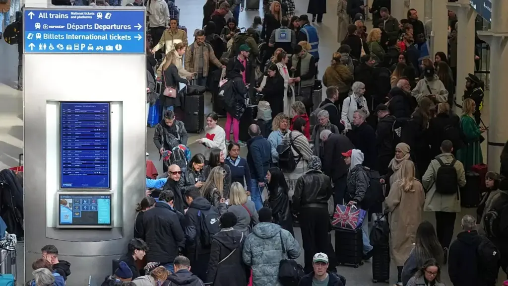 United Kingdom, France, Belgium, Netherlands Call for Improved Infrastructure as Eurostar Experiences Ongoing Delays After Channel Tunnel Power Outage: Here is What You Need to Know Before You Plan Eurostar
