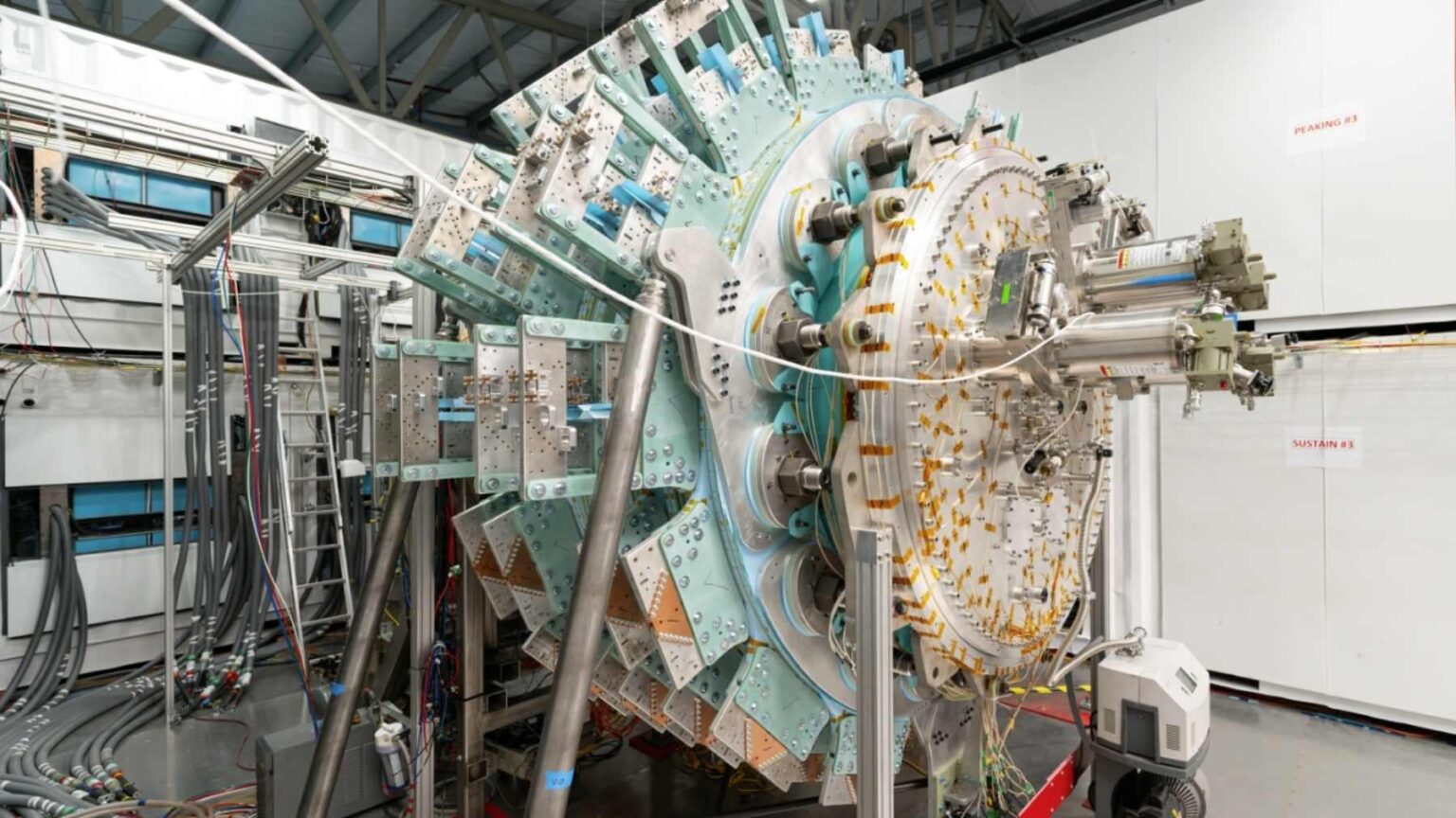 Canada has just broken a world record in nuclear fusion, and the number of neutrons has put the entire energy industry on alert