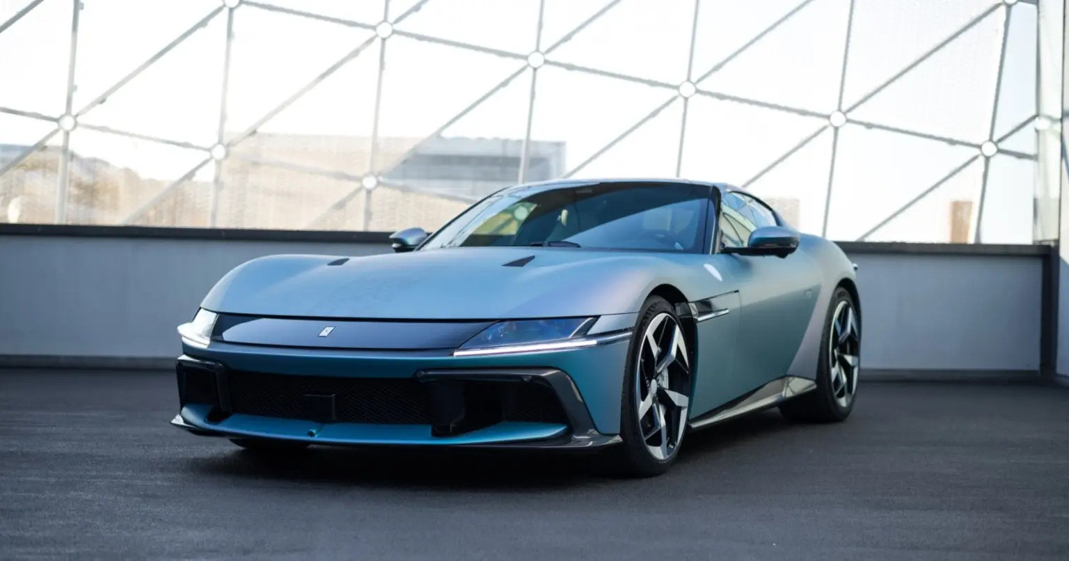 Ferrari Unveils 12Cilindri Tailor Made Edition for South Korea ReadTimeIcon