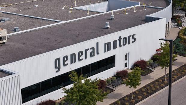 ‘We did everything we could’: GM Oshawa to lay off up to 1,200 workers on Friday | CBC News