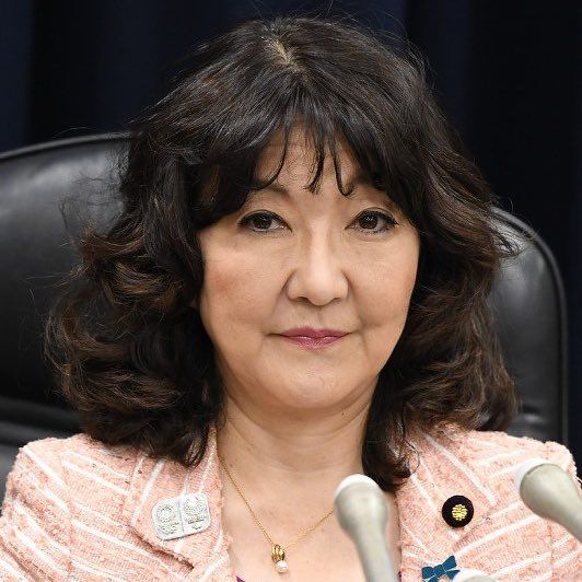 Japan's Finance Minister Backs Crypto Integration on Stock Exchanges