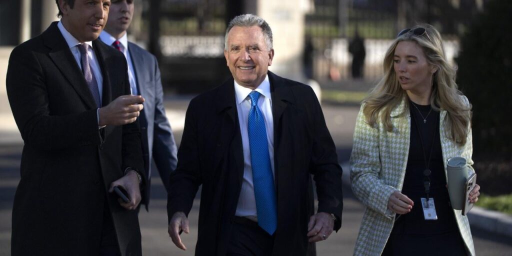 How Putin Got His Preferred U.S. Envoy: Come Alone, No CIA