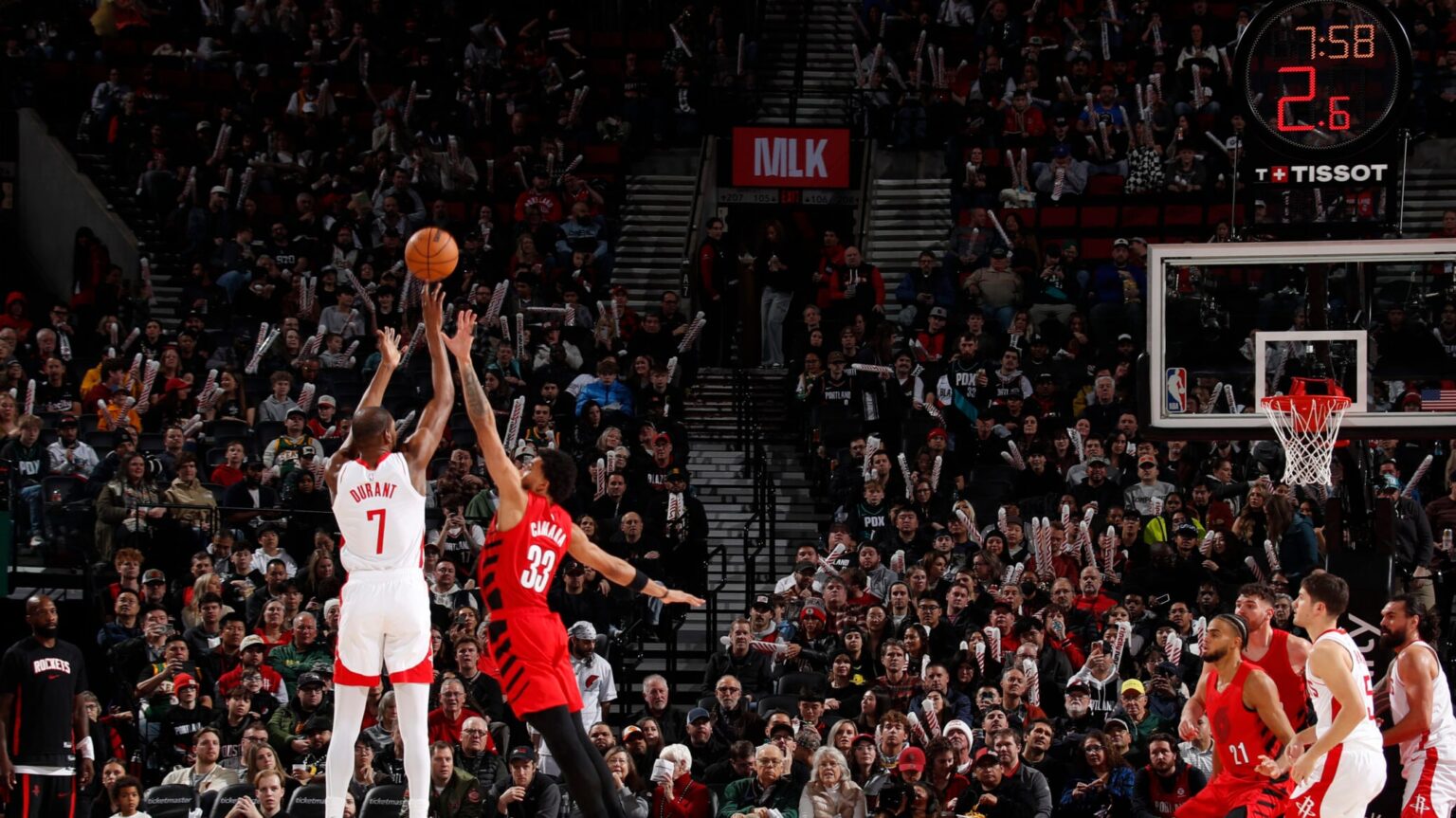 Kevin Durant becomes 8th player in NBA history to score 30,000 points