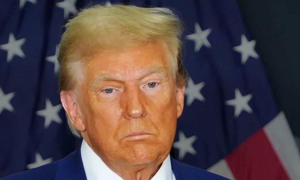 Panicked Trump Quietly Begs Democrats to Help Him Fix the Economy While Republicans Facepalm