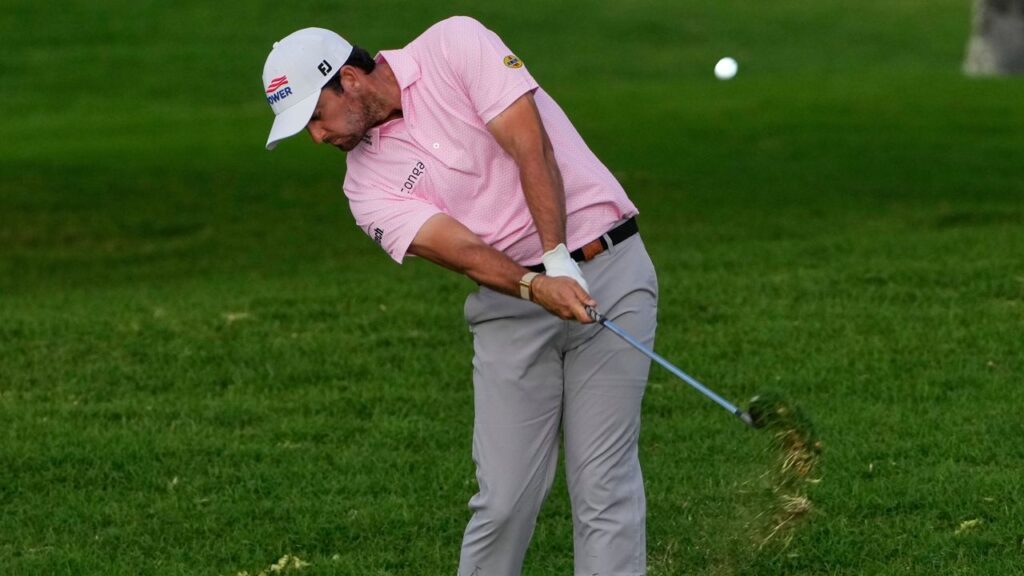 Davis Riley hit out of rough on the 17th hole during the third round of the Sony Open at Waialae Country Club on Saturday.