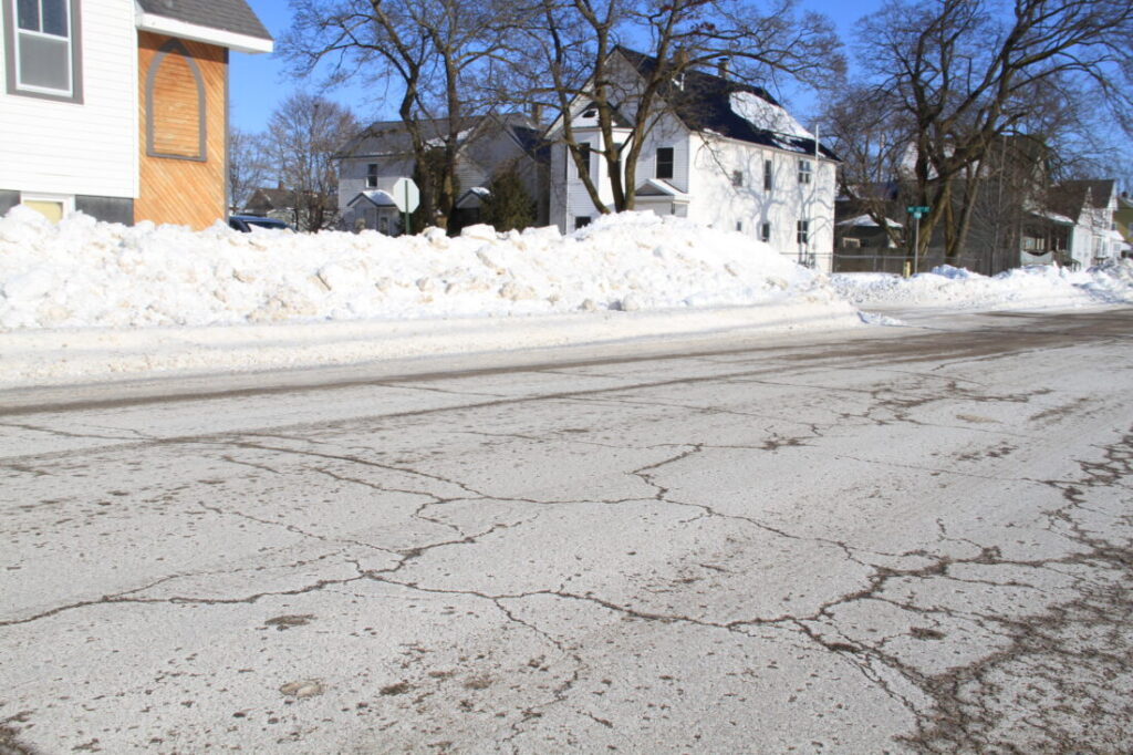 County road plowing an imperfect science | News, Sports, Jobs County road plowing an imperfect science | News, Sports, Jobs