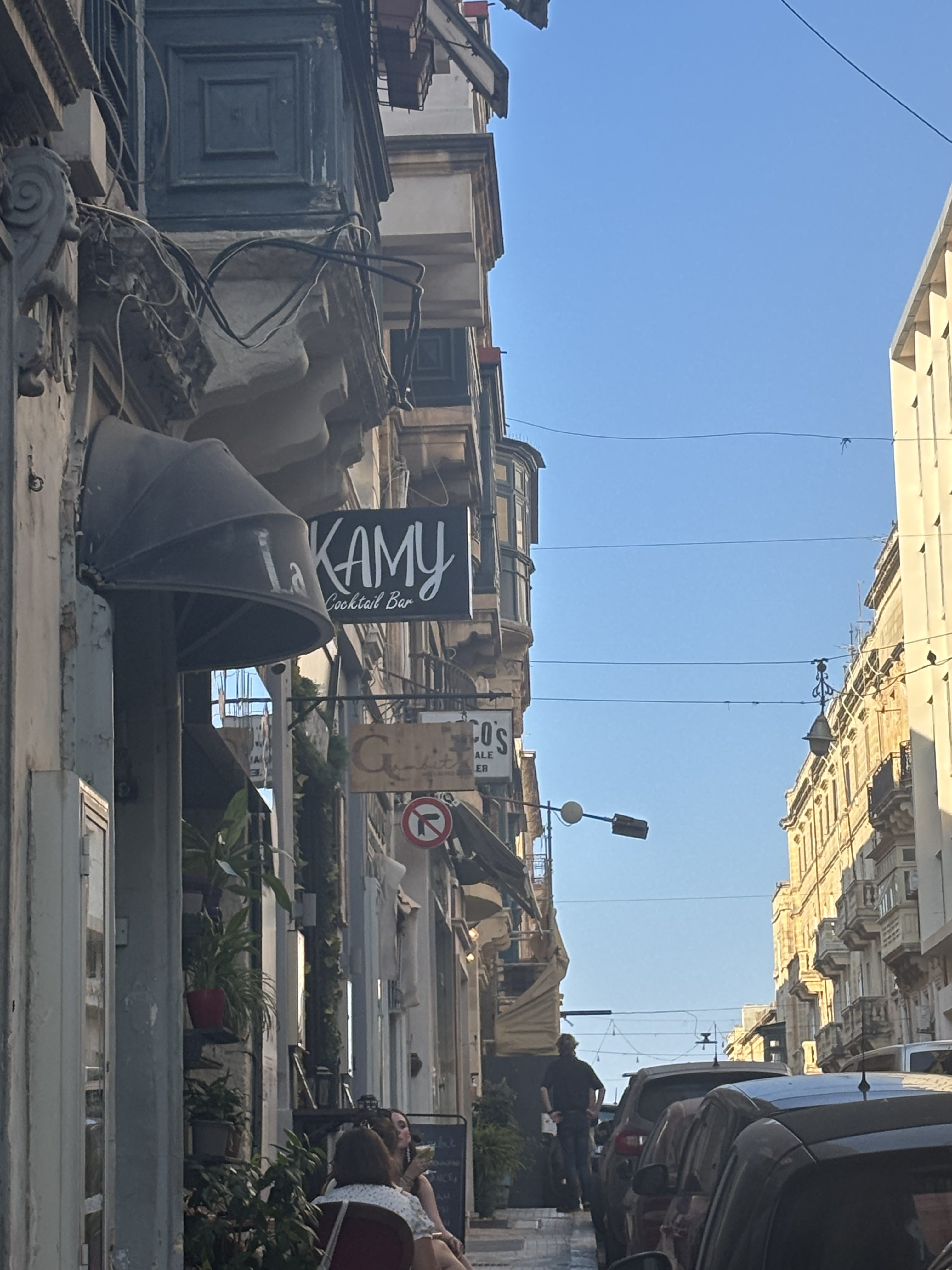 Kamy cocktail Bar