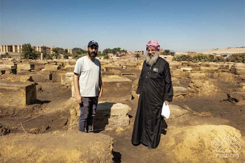 Clandestine Journey to Document Egypt’s Jewish Cemeteries Clandestine Journey to Document Egypt’s Jewish Cemeteries