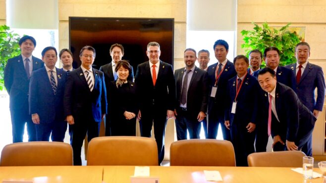 A Japanese parliamentary delegation is visiting Israel to explore the purchase of advanced weapons｜Arab News Japan